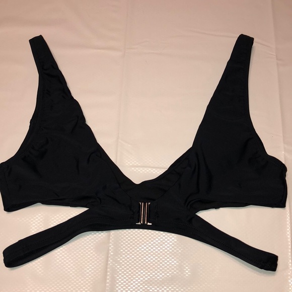 NASTY GAL Alina Ribbed Cutout Strappy Bikini Top - Picture 5 of 6